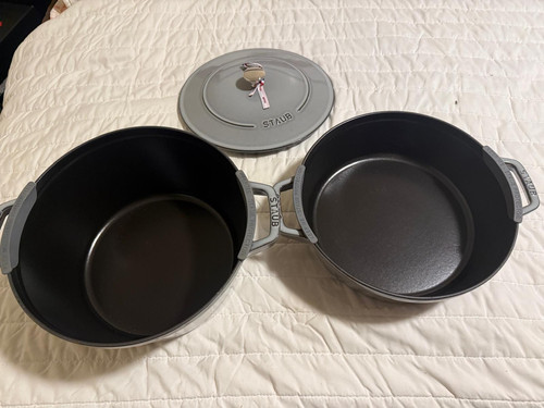 Staub cast iron - 5, round