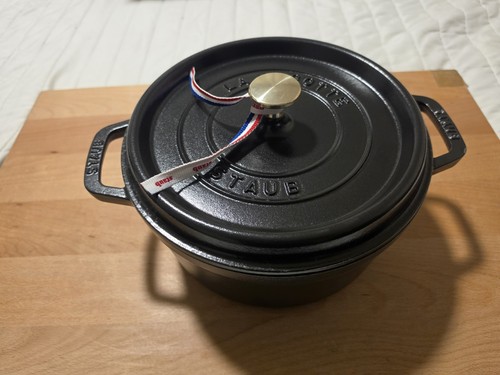 Staub cast iron round - iron, 4