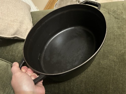 Staub cocotte with lid - staub, la