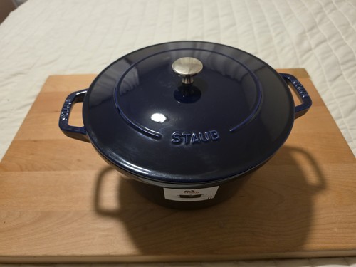 Staub cast iron round - cast, qt,