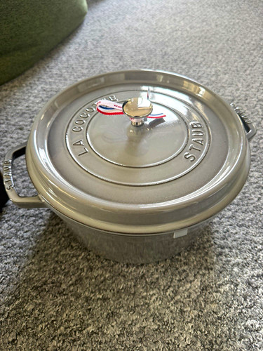 Staub cocotte round cast - la,