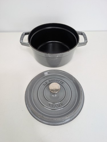 Grey cocotte staub round - grey, la