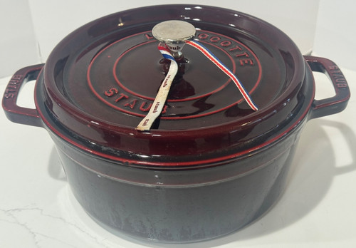 Staub cast iron - iron, cocottee