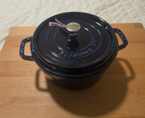 Staub cast iron round - iron, 4