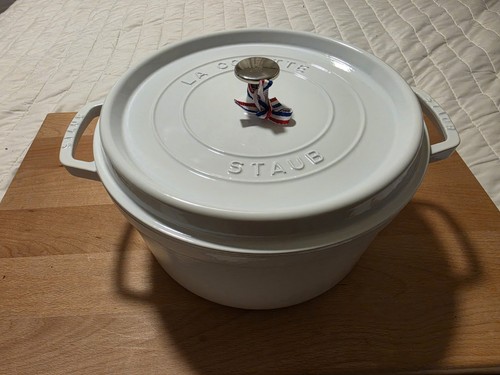 Staub cast iron - staub, qt,